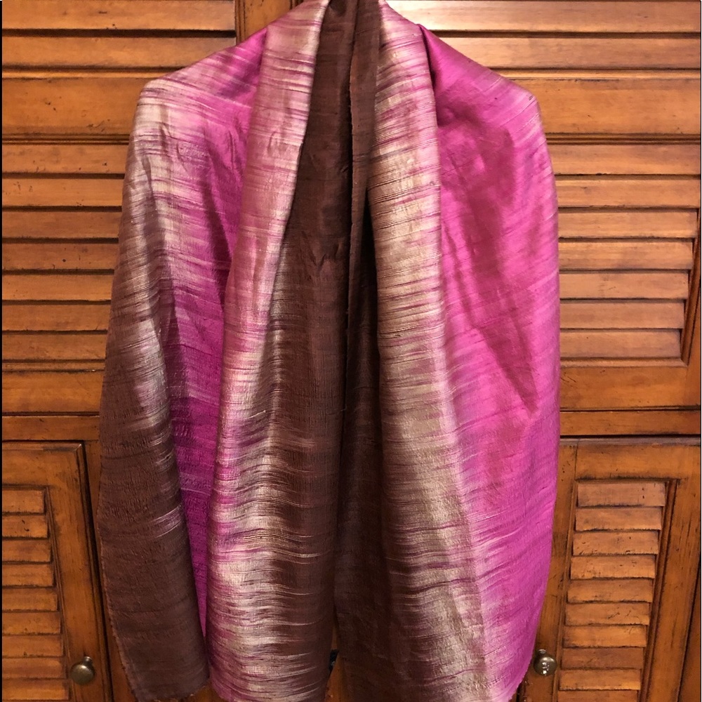 💯% Silk Jolie Femme Pink, Ivory, & Brown Fringed Scarf/Wrap - Picture 3 of 10